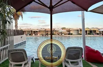 Chalet - 2 Bedrooms - 2 Bathrooms for sale in Ogami - Ras Al Hekma - North Coast