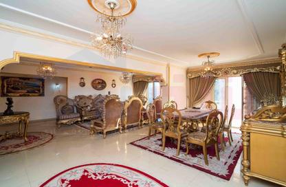 Apartment - 4 Bedrooms - 2 Bathrooms for sale in Sporting - Hay Sharq - Alexandria