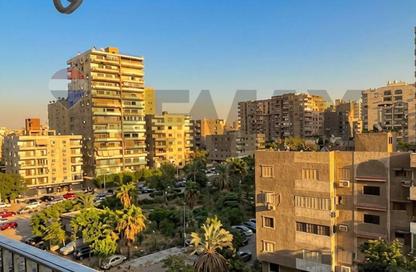 Apartment - 2 - 1 for sale in Moez Al Dawla St. - 6th Zone - Nasr City - Cairo