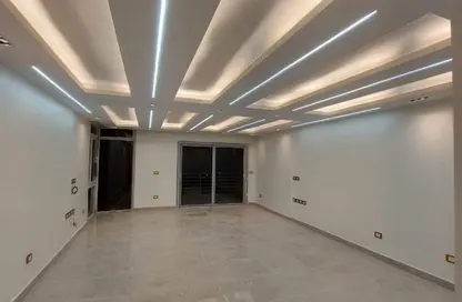 Apartment - 3 Bedrooms - 3 Bathrooms for rent in Hyde Park - New Cairo City - Cairo