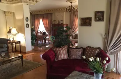 Apartment - 3 Bedrooms - 2 Bathrooms for sale in Doctor Yassin Abdel Ghaffar St. - Area C - Ganoob El Acadimia - New Cairo City - Cairo