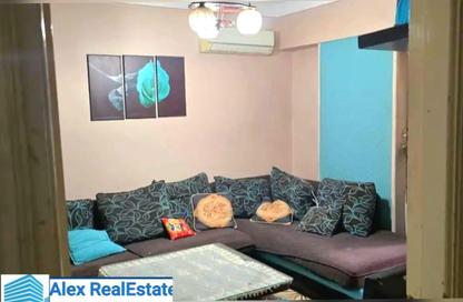 Apartment - 3 Bedrooms - 1 Bathroom for rent in Al Kornish Square - Sporting - Hay Sharq - Alexandria