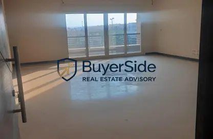 Apartment - 3 Bedrooms - 3 Bathrooms for sale in New Giza - Cairo Alexandria Desert Road - 6 October City - Giza