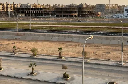 Apartment - 3 Bedrooms - 2 Bathrooms for sale in Italian Square - Hadayek October - 6 October City - Giza