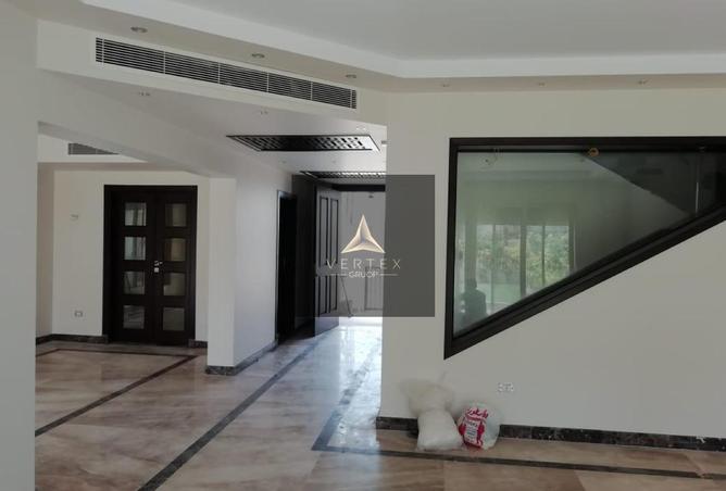 103765381 - Property Image 2