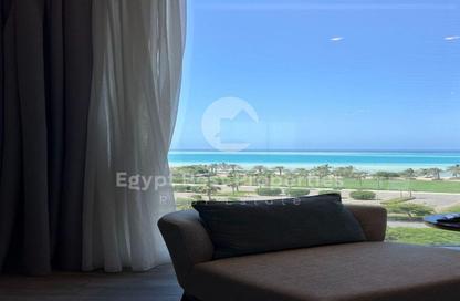 شاليه - 4 غرف نوم - 5 حمامات للبيع في سوان ليك الساحل الشمالي - قسم الضبعة - الساحل الشمالي