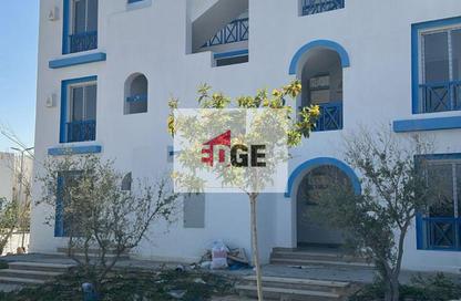 Chalet - 2 Bedrooms - 2 Bathrooms for sale in Mountain View - Ras Al Hekma - North Coast