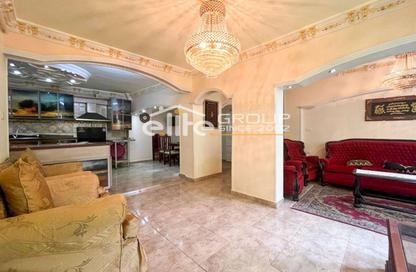 Apartment - 2 Bedrooms - 2 Bathrooms for sale in Laurent - Hay Sharq - Alexandria