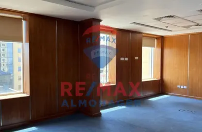 Office Space - Studio - 1 Bathroom for rent in Al Tahrir Square - Garden City - Cairo