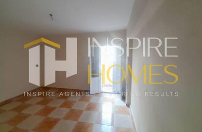 Apartment - 2 Bedrooms - 1 Bathroom for rent in Cleopatra - Hay Sharq - Alexandria Apartment - 2 Bedrooms - 1 Bathroom for rent in Cleopatra - Hay Sharq - Alexandria