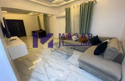 شقة - 3 غرف نوم - 2 حمامات للبيع في شارع رقم 70 - الحي الاول - التجمع الخامس - مدينة القاهرة الجديدة - القاهرة