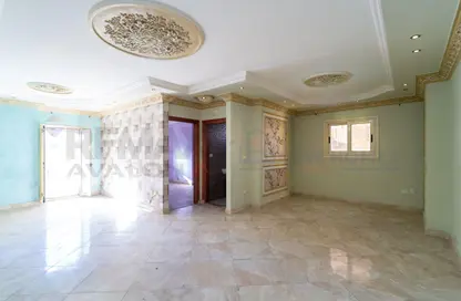 Apartment - 2 Bedrooms - 2 Bathrooms for sale in Kafr Abdo - Roushdy - Hay Sharq - Alexandria