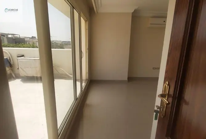 98002889 - Property Image 3