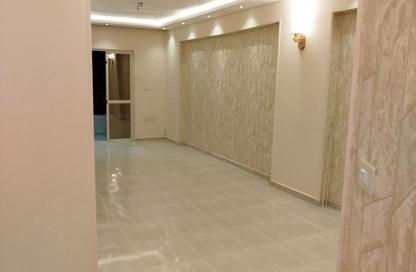 Chalet - 3 Bedrooms - 1 Bathroom for sale in Al Esawy St. - New Hadara - Hay Wasat - Alexandria