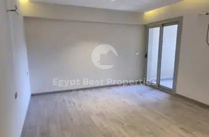 Apartment - 3 Bedrooms - 2 Bathrooms for sale in Swan Lake Residence - 5th Settlement Compounds - The 5th Settlement - New Cairo City - Cairo