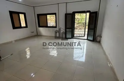 Apartment - 3 Bedrooms - 2 Bathrooms for sale in Zizinia St. - South Investors Area - New Cairo City - Cairo