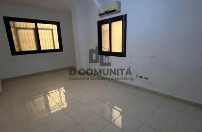 Apartment - 3 Bedrooms - 2 Bathrooms for sale in Zizinia St. - South Investors Area - New Cairo City - Cairo
