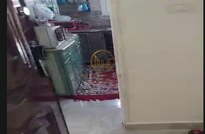 شقة - 3 غرف نوم - 2 حمامات للبيع في المنطقة الثالثة - مدينة الشروق - القاهرة