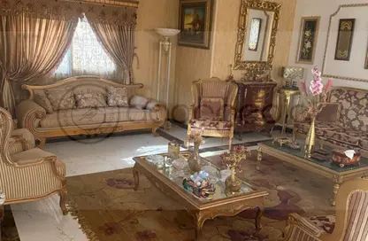 Apartment - 4 Bedrooms - 4 Bathrooms for sale in Area B - Ganoob El Acadimia - New Cairo City - Cairo