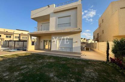 Villa - 4 Bedrooms - 4 Bathrooms for sale in Sheikh Zayed City - Giza