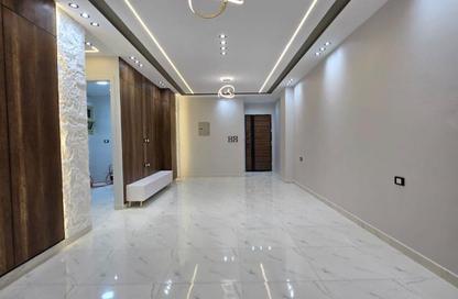 Apartment - 3 Bedrooms - 2 Bathrooms for sale in Gate 3 - Menkaure - Hadayek El Ahram - Giza