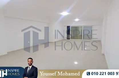 شقة - 3 غرف نوم - 2 حمامات للايجار في جراند فيو - سموحة - حي شرق - الاسكندرية