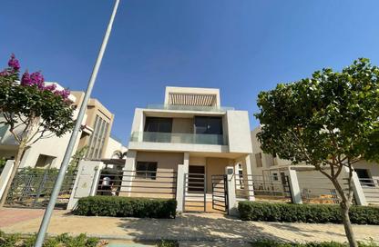 Villa - 4 Bedrooms - 4 Bathrooms for sale in Moon Residences - Fifth Square - The 5th Settlement - New Cairo City - Cairo