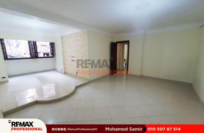 Apartment - 4 Bedrooms - 1 Bathroom for sale in El Gaish Road - Sidi Beshr - Hay Awal El Montazah - Alexandria