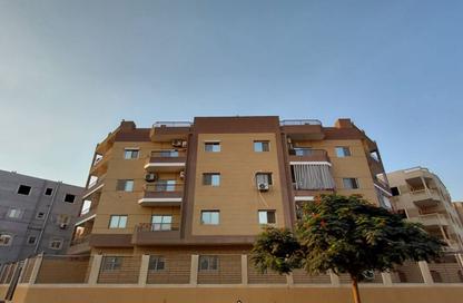 Apartment - 2 - 1 for sale in 2nd Neighborhood - 4th Area - Shorouk City - Cairo