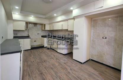 Apartment - 5 - 4 for sale in Sarayat Al Maadi - Hay El Maadi - Cairo