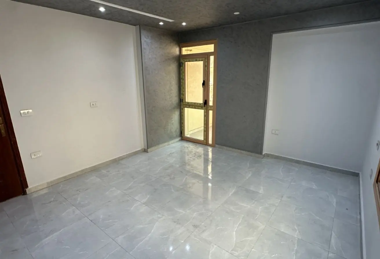111883557 - Property Main Image