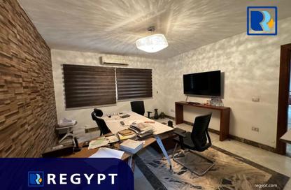 Shop - Studio - 3 Bathrooms for rent in Zahraa Al Maadi St. - Degla - Hay El Maadi - Cairo