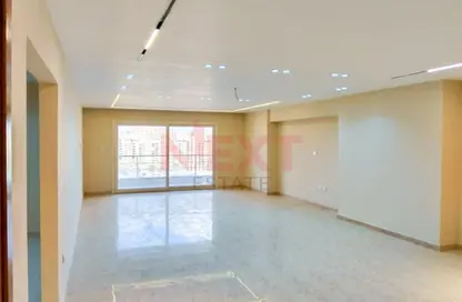Apartment - 4 Bedrooms - 4 Bathrooms for rent in Grand View - Smouha - Hay Sharq - Alexandria