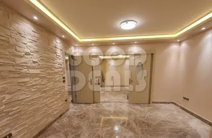 شقة - 2 غرف نوم - 2 حمامات للبيع في شارع أحمد فؤاد - ميدان سانت فاطيما - النزهة - القاهرة