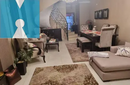 دوبلكس - 3 غرف نوم - 3 حمامات للبيع في شارع 10 - الحي الحادي عشر - الشيخ زايد - الجيزة
