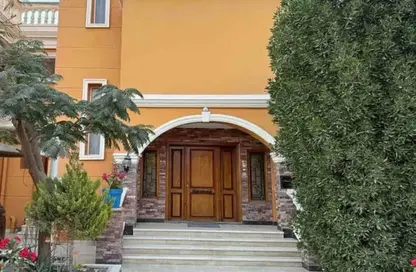 فيلا - 5 غرف نوم - 4 حمامات للبيع في ستيلا لوكيشن - كمبوندات الشروق - مدينة الشروق - القاهرة