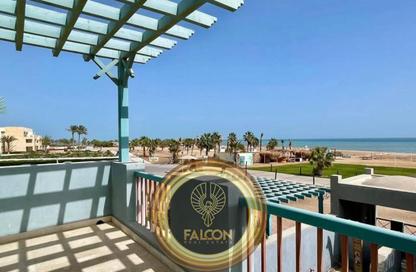 Chalet - 2 Bedrooms - 2 Bathrooms for sale in Makadi Resort - Makadi - Hurghada - Red Sea