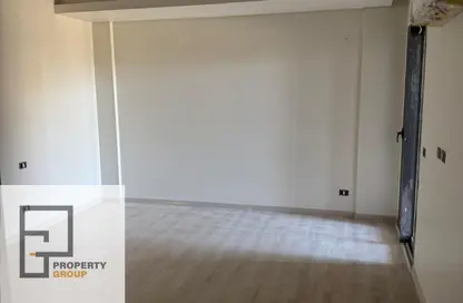 Apartment - 3 Bedrooms - 2 Bathrooms for sale in Karma Residence - 16th District - Sheikh Zayed City - Giza