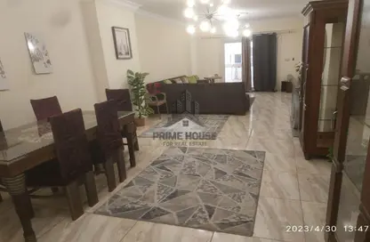 Apartment - 3 Bedrooms - 1 Bathroom for rent in Al Geish Road - Cleopatra - Hay Sharq - Alexandria