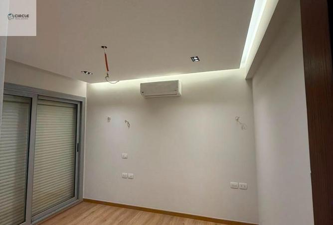 96582858 - Property Image 3