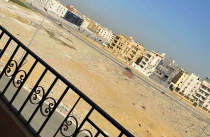 Apartment - 3 Bedrooms - 1 Bathroom for sale in Mohamed Naguib Axis - Abou El Houl - New Cairo City - Cairo