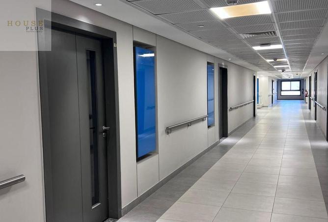 58743000 - Property Image 2