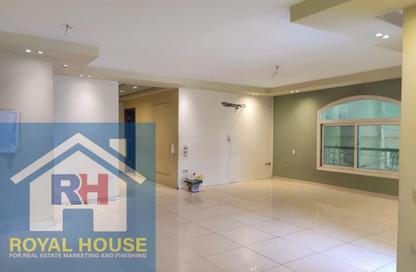 Apartment - 3 Bedrooms - 2 Bathrooms for sale in Mostafa Al Nahas St. - 6th Zone - Nasr City - Cairo