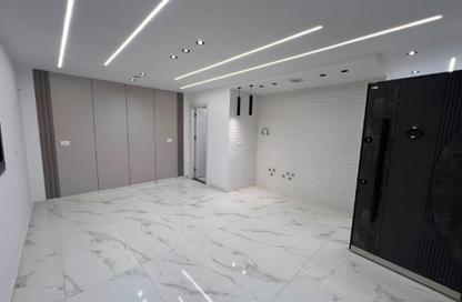 Apartment - 2 Bedrooms - 1 Bathroom for sale in Lebanon St. - Mohandessin - Giza