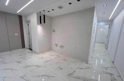Apartment - 2 Bedrooms - 1 Bathroom for sale in Lebanon St. - Mohandessin - Giza
