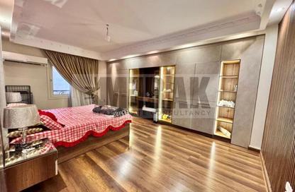 Villa - 4 Bedrooms - 5 Bathrooms for sale in West Golf - El Katameya Compounds - El Katameya - New Cairo City - Cairo