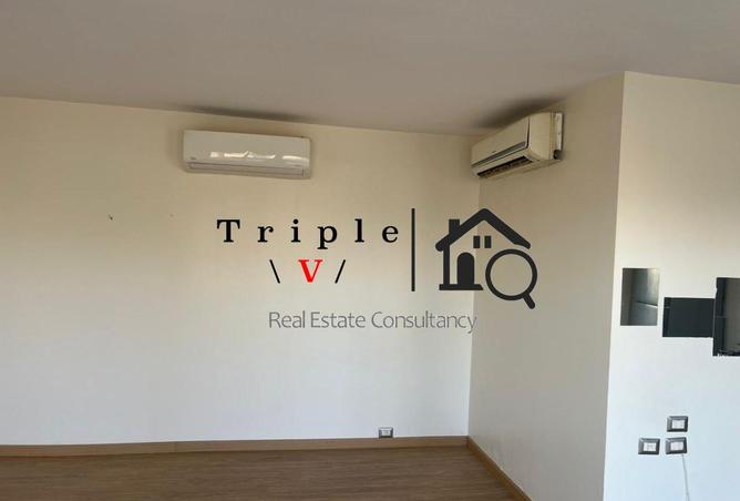 72451577 - Property Image 2