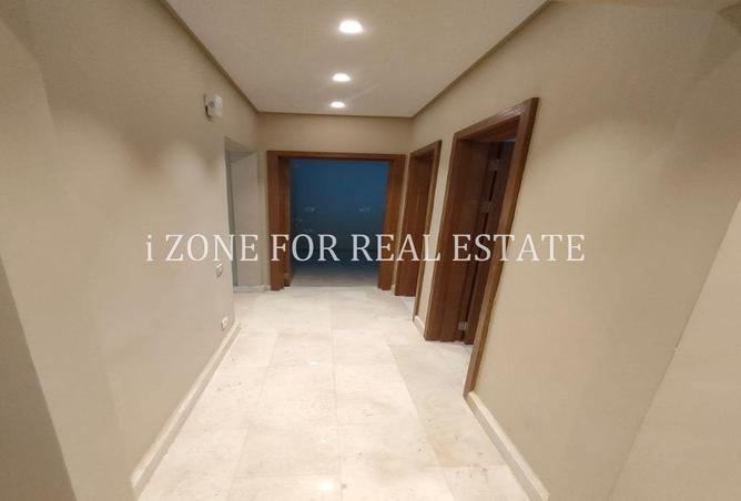 2Olyp7lXm64 - Property Image 3