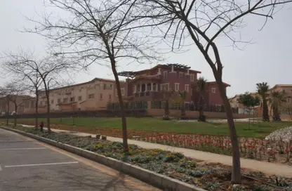 Villa - 3 Bedrooms - 2 Bathrooms for sale in Hyde Park - New Cairo City - Cairo