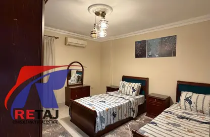 Apartment - 3 Bedrooms - 2 Bathrooms for rent in Al Tayaran St. - Rabaa Al Adaweyah - Nasr City - Cairo